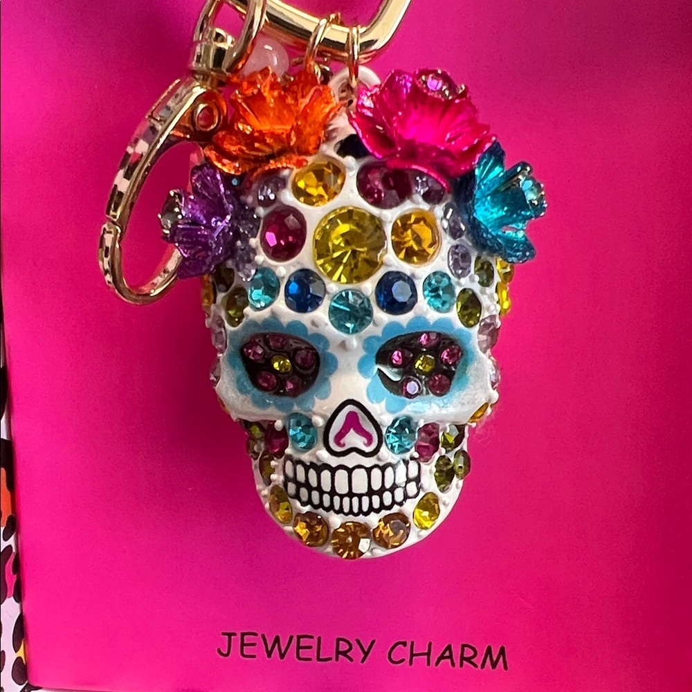 Betsey Johnson | Sugar Skull Bag Charm 🌹 - Picture 5 of 8